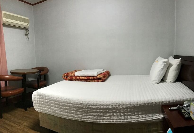 اتاق استاندارد, J Motel