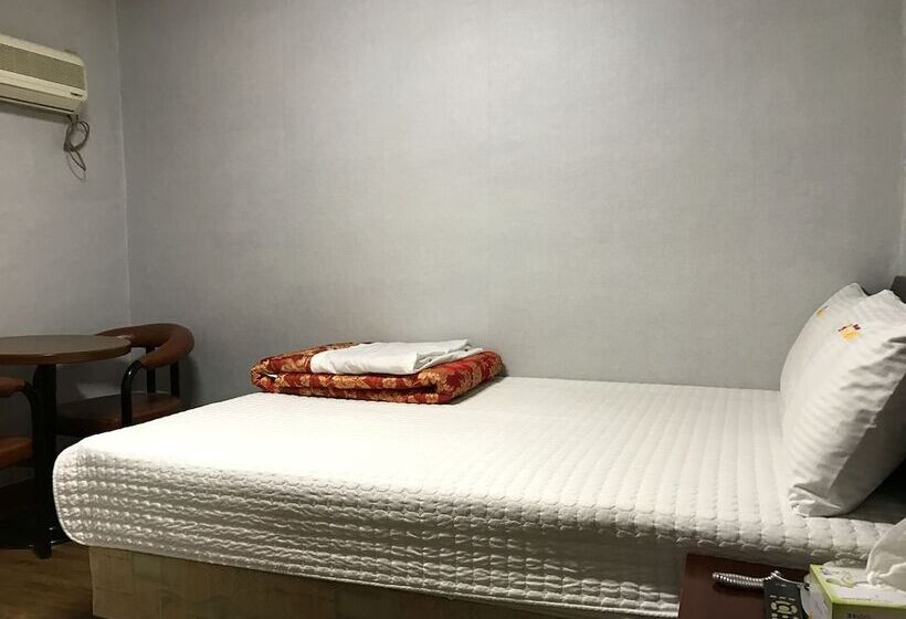 اتاق استاندارد, J Motel