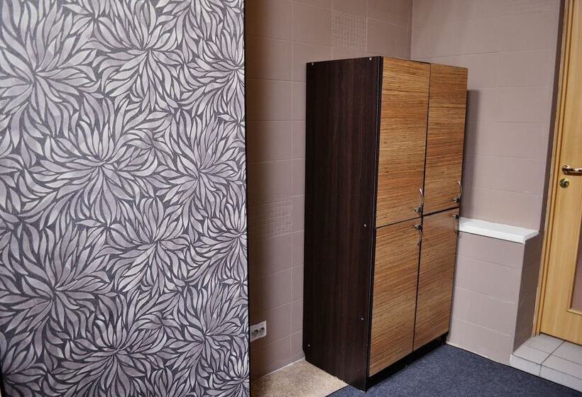 מיטה בחדר משותף, Kunakhouse   Hostel