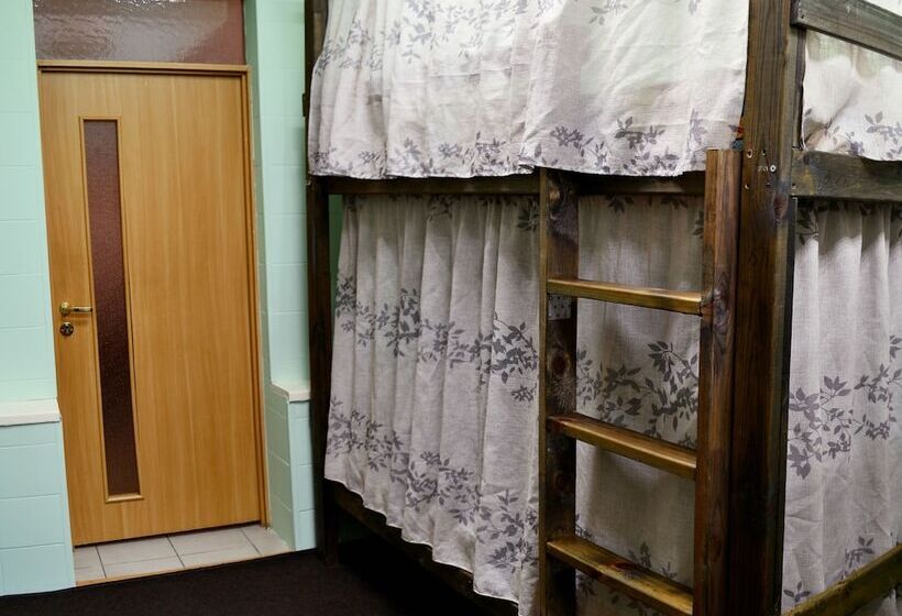 מיטה בחדר משותף, Kunakhouse   Hostel