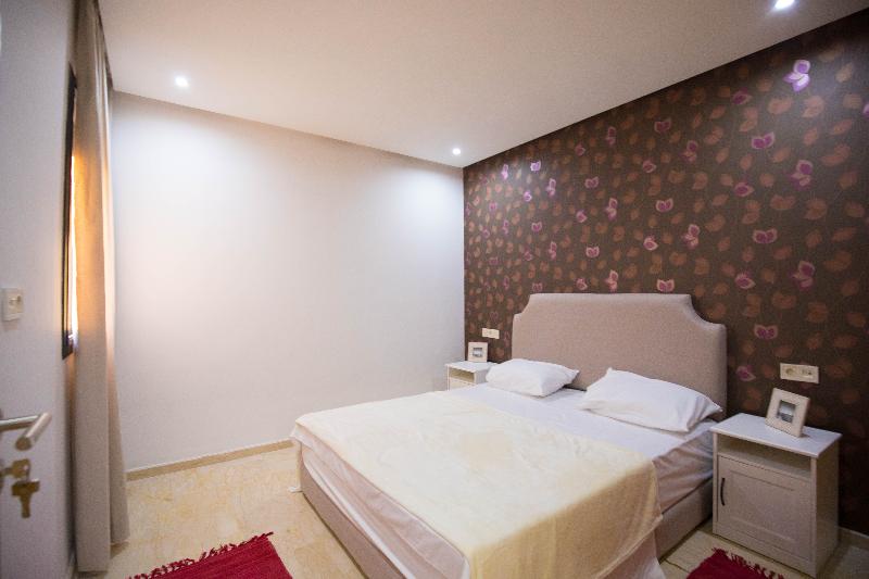 이그제큐티브 스튜디오, Quest Chatswood