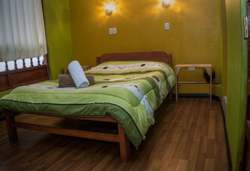 Delüks Oda, Sunset House Cusco Hostel