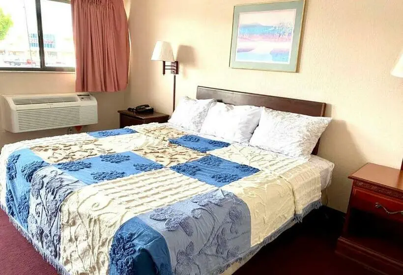 キングサイズベッドのデラックスルーム, Regency Inn
