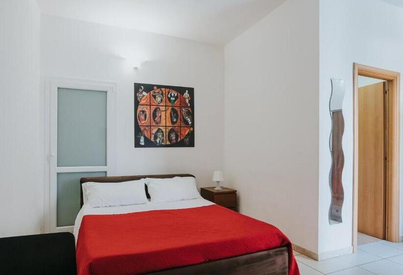 اتاق استاندارد سه تخته با چشمانداز باغ, B&b Nuovo Reale Centro Storico