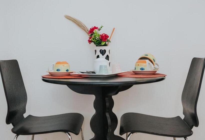 اتاق استاندارد سه تخته با چشمانداز باغ, B&b Nuovo Reale Centro Storico