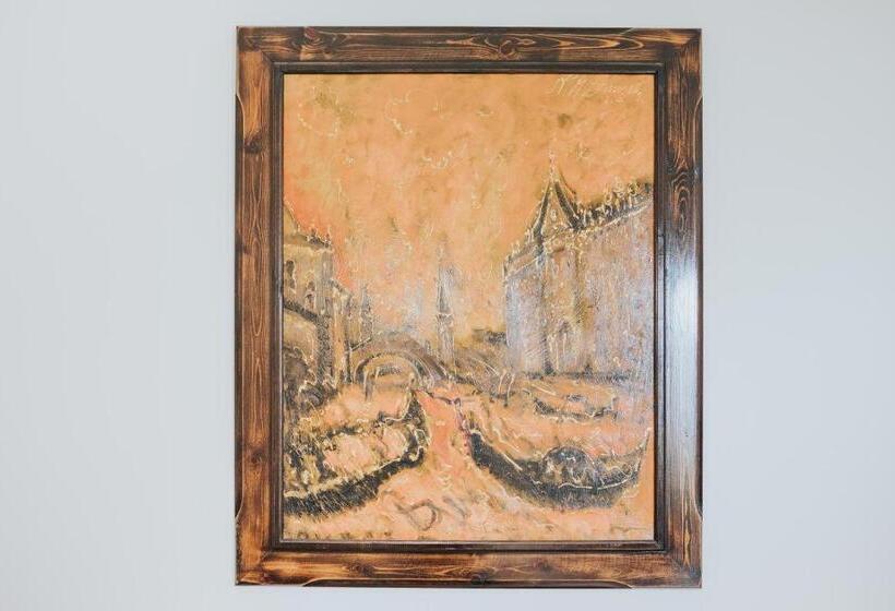 اتاق لوکس با وان آب گرم, B&b Nuovo Reale Centro Storico