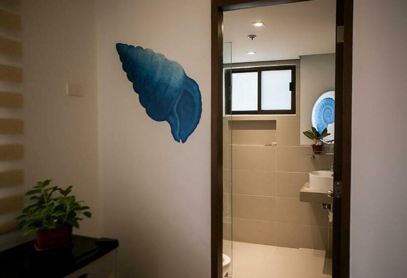 اتاق اجرایی, 357 Boracay Resort