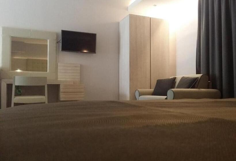 스탠다드 스튜디오, Aqua Oliva Resort