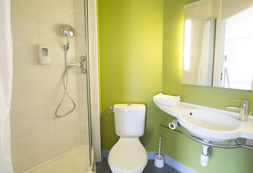 Четырехместный Номер Стандарт, B&b Hotel Auxerre Monéteau