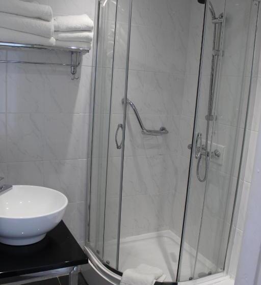 Triple Room Sea View, Four Saints Brig Y Don