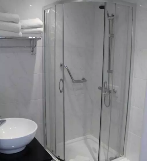 Triple Room Sea View, Four Saints Brig Y Don