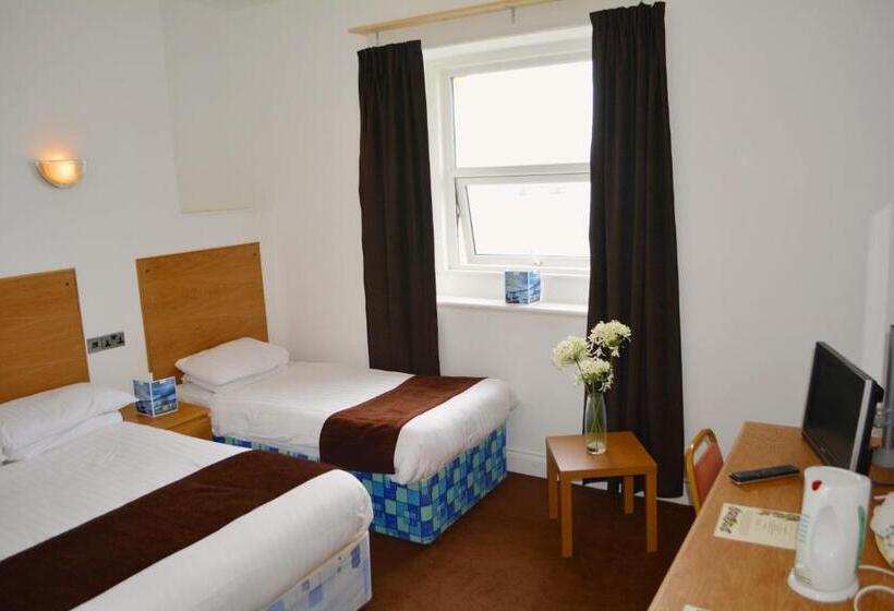 Triple Room Sea View, Four Saints Brig Y Don