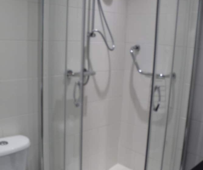 חדר סטנדרטי יחיד עם נוף לים, Four Saints Brig Y Don