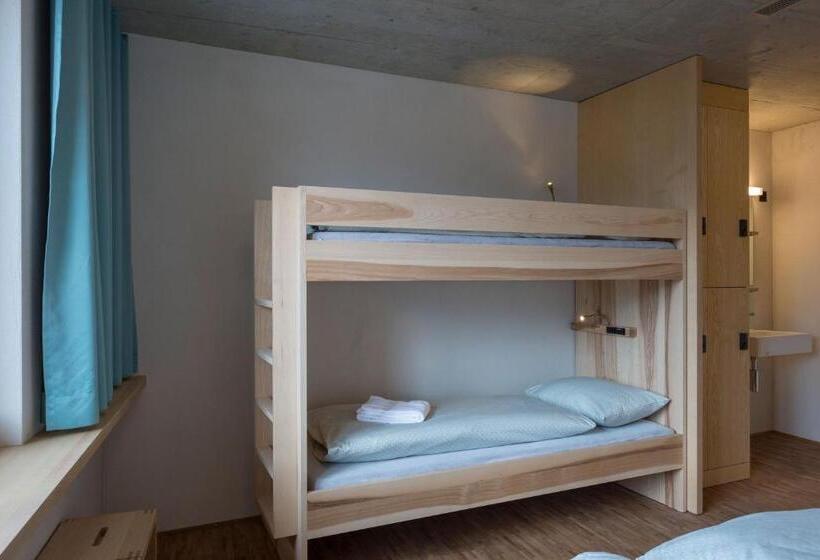 四人标准间, Saanen Gstaad Youth Hostel