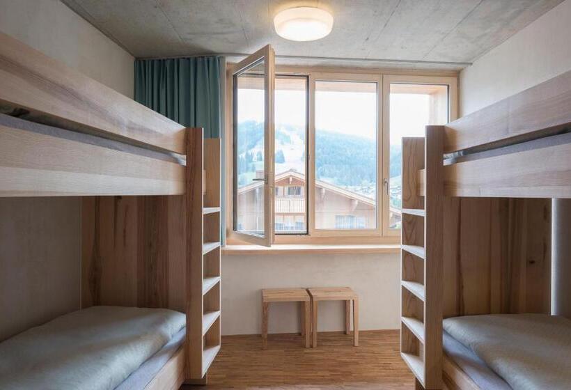 اتاق استاندارد چهارنفره با سرویس بهداشتی مشترک, Saanen Gstaad Youth Hostel