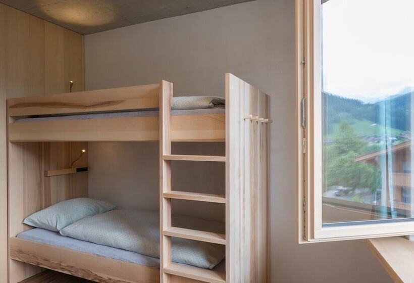 带共用浴室的标准房间, Saanen Gstaad Youth Hostel