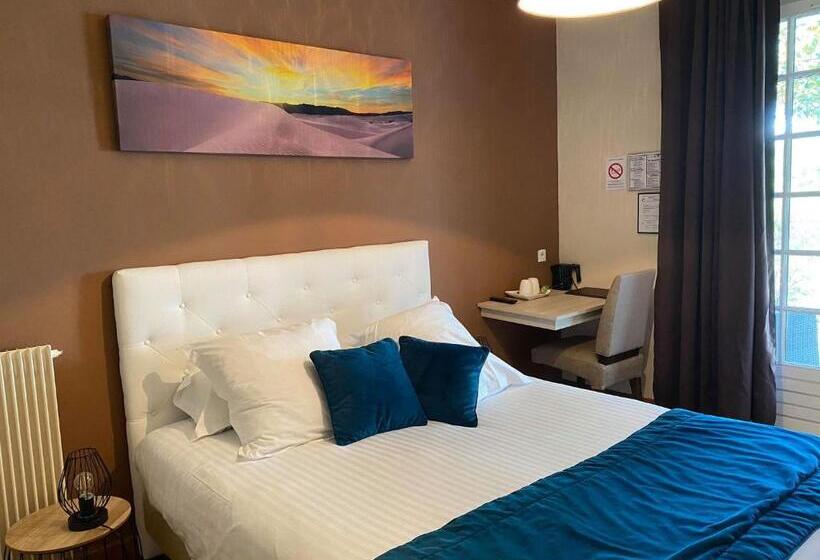 غرفة قياسية مزوَّدة بتراس, La Vinaigrerie Logis