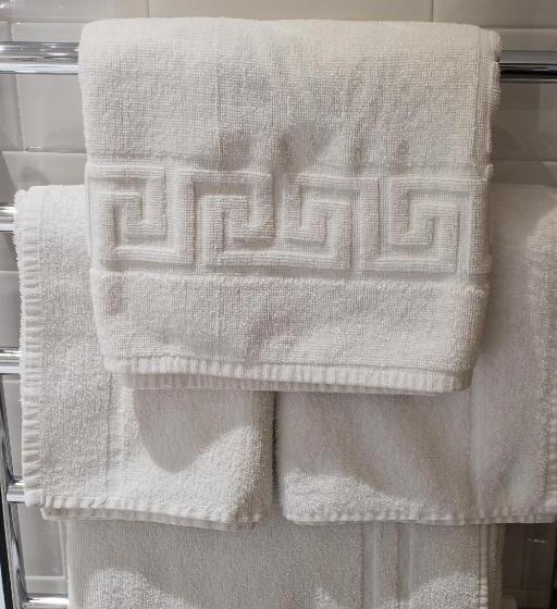 클럽 룸 킹침대, Mondo