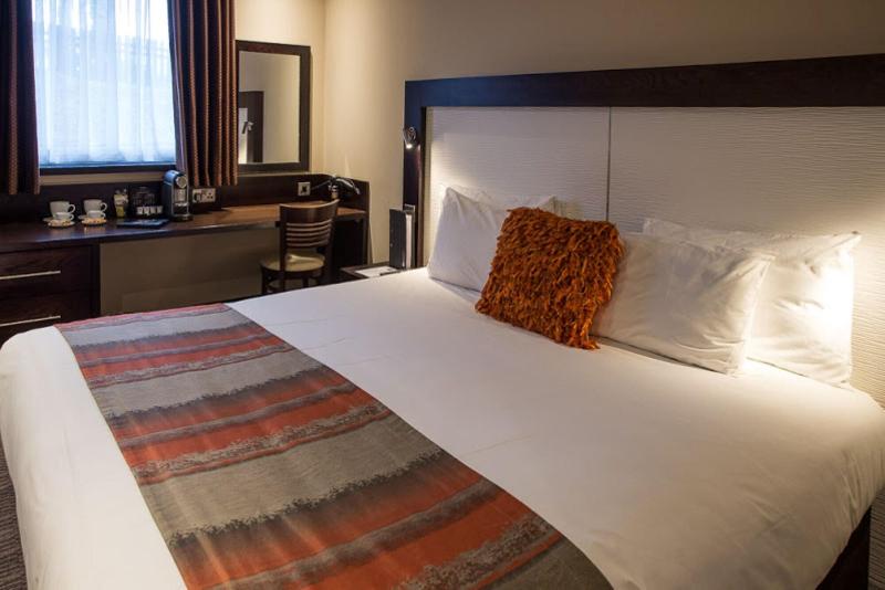 컴포트 룸, Mondo