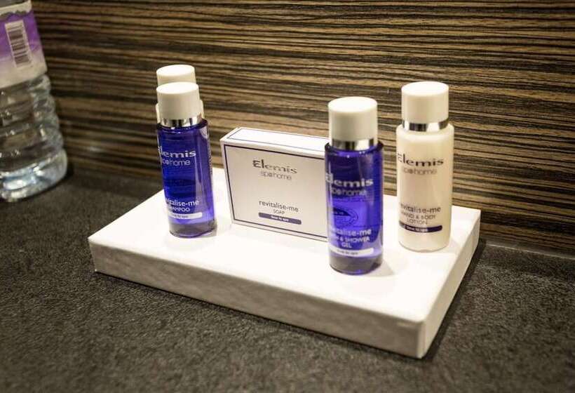 컴포트 룸, Mondo