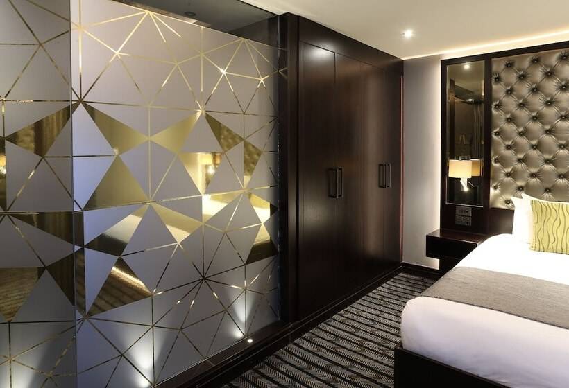 디럭스 스위트, Mondo