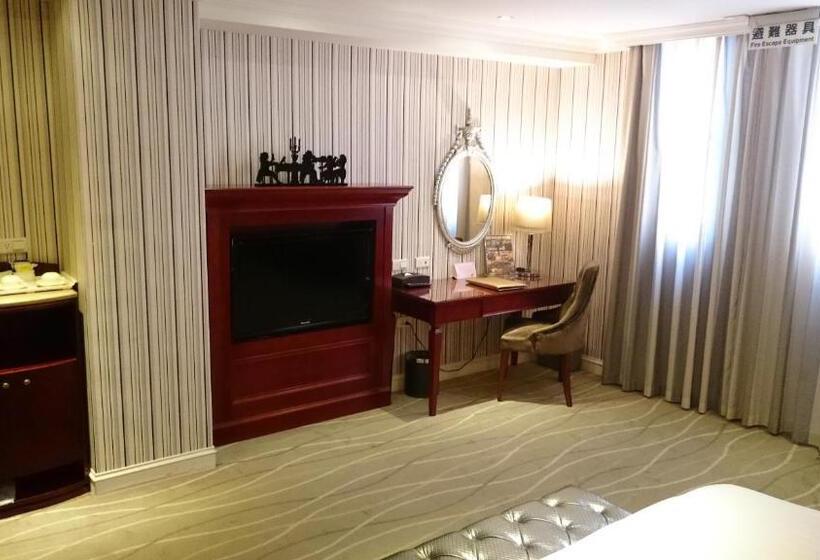 سوییت لوکس, Mrt