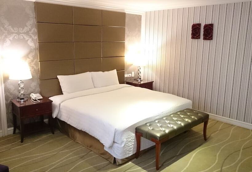 سوییت لوکس, Mrt