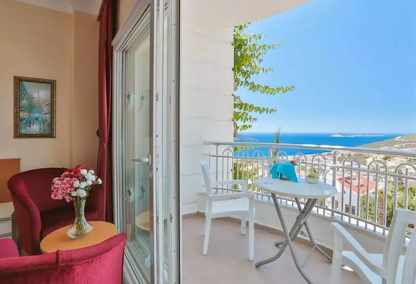 اتاق لوکس با چشم‌انداز دریا, Samira Resort Hotel Aparts & Villas