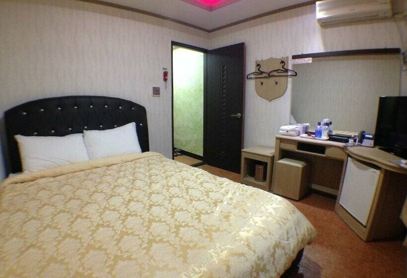 اتاق استاندارد, Suanbo Saipan Hot Spring