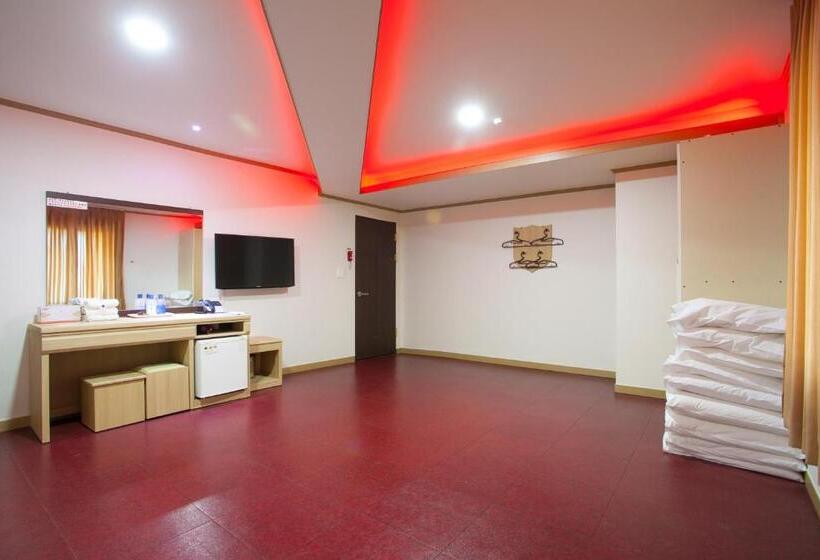 اتاق خانوادگی, Suanbo Saipan Hot Spring