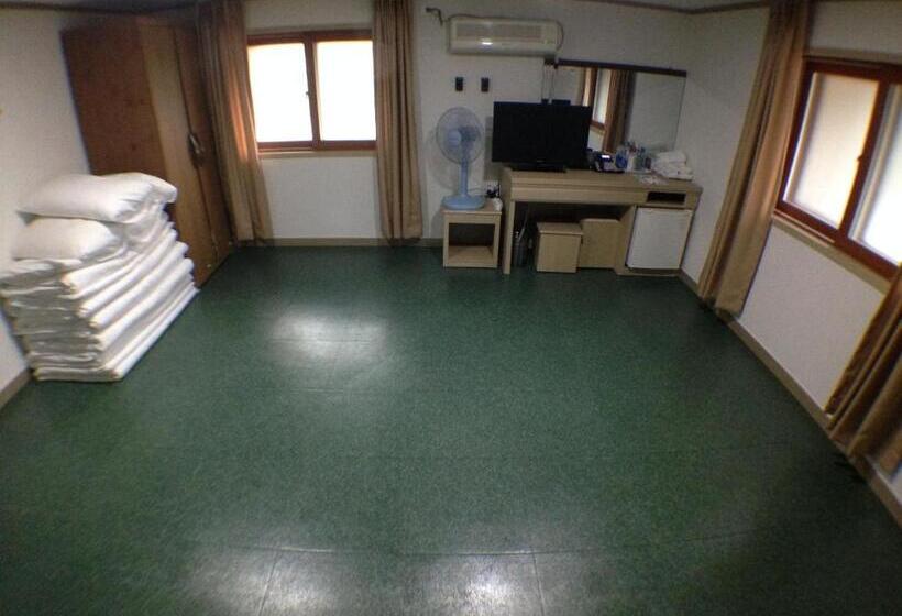 اتاق خانوادگی, Suanbo Saipan Hot Spring