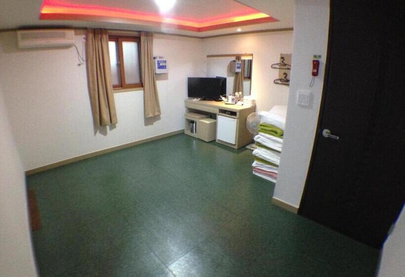 اتاق خانوادگی, Suanbo Saipan Hot Spring