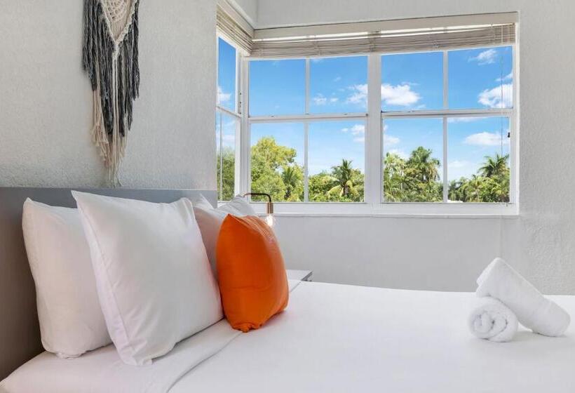 סוויטה דלוקס, Treehouse