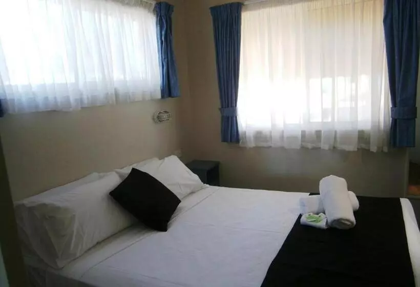 オーシャンビュースタンダードルーム, Woolgoolga Beach Holiday Park