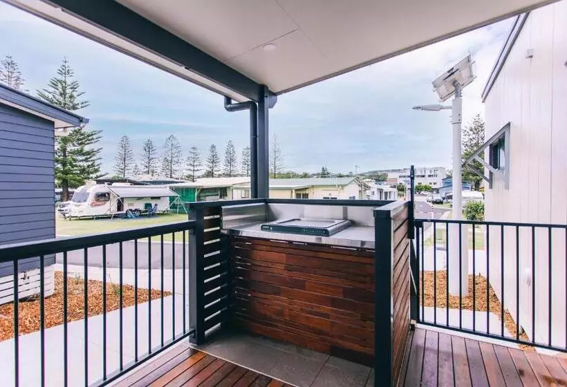 オーシャンビューの１ベッドルームビラ, Woolgoolga Beach Holiday Park