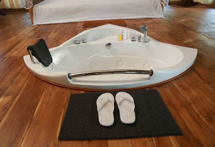 Deluxe Tent, Yala Safari Camping