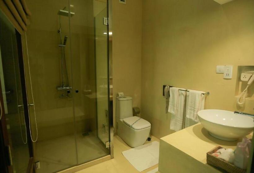 חדר סופריור עם מרפסת, Pandanus Beach Resort & Spa