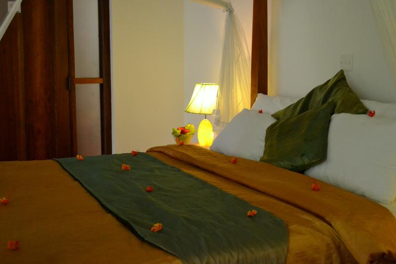 Suite, Sweet Cinnamon Kandy