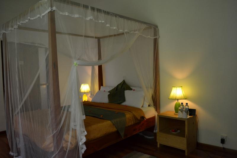 Suite, Sweet Cinnamon Kandy