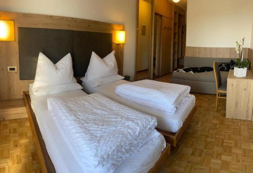 חדר סופריור, Arcobaleno