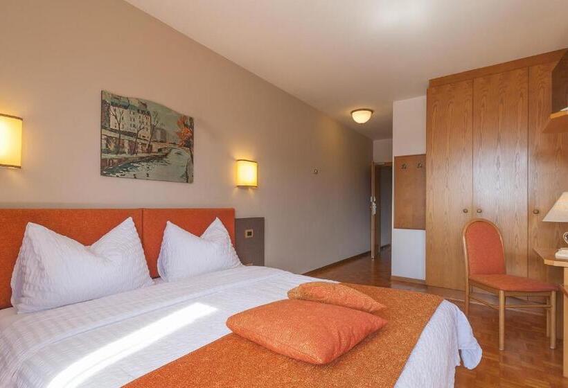 חדר סטנדרט נוף לגינה, Arcobaleno