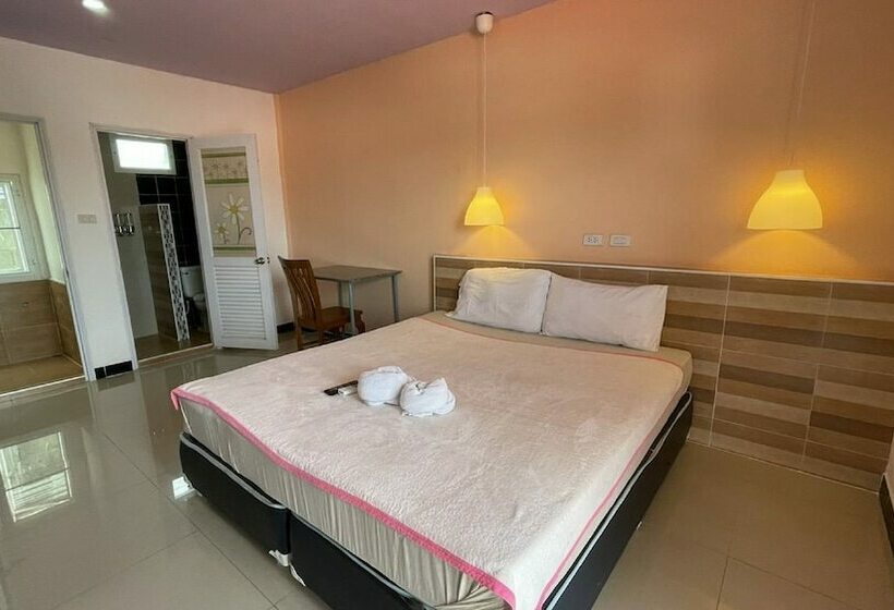 Номер Superior Вид на Бассейн, Baan Kaew Ruen Kwan