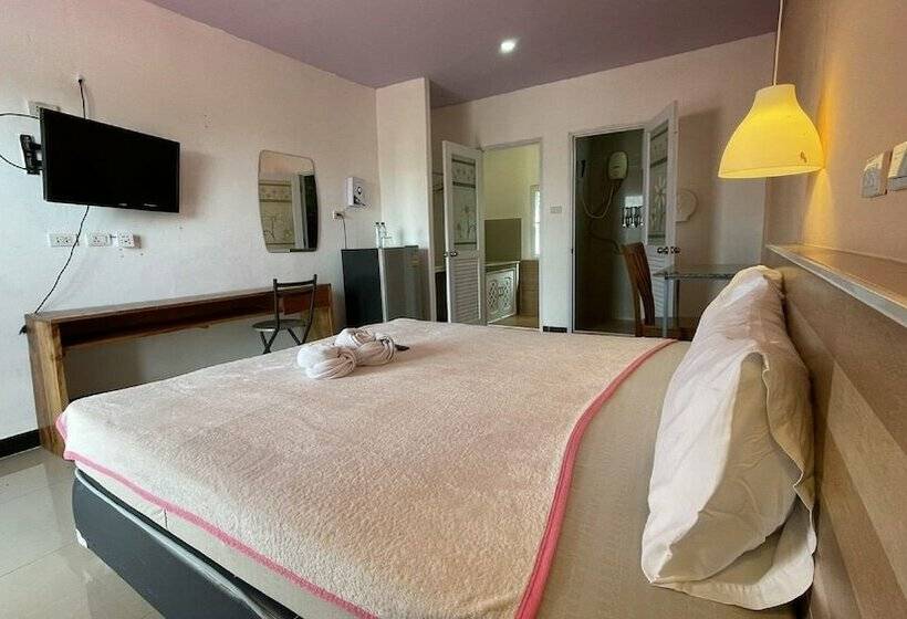 Номер Superior Вид на Бассейн, Baan Kaew Ruen Kwan