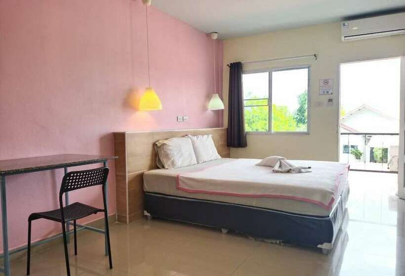 Номер Superior Вид на Бассейн, Baan Kaew Ruen Kwan