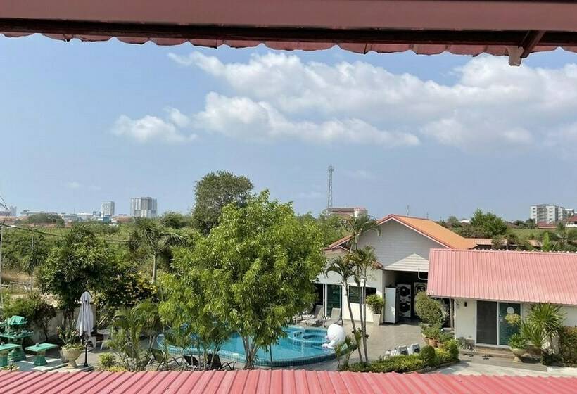 Номер Superior Вид на Бассейн, Baan Kaew Ruen Kwan