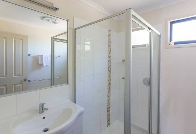 ツーベッドルーム ヴィラ, Broadwater Tourist Park