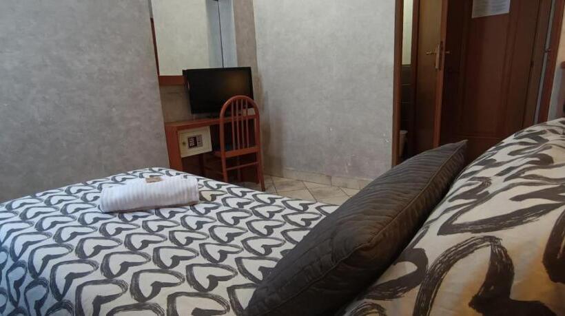 اتاق استاندارد یک نفره, Ciao