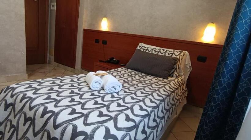 اتاق استاندارد یک نفره, Ciao