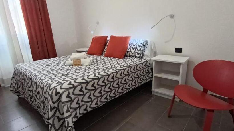 اتاق استاندارد با سرویس بهداشتی مشترک, Ciao