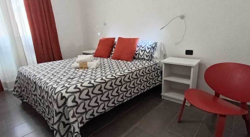 اتاق استاندارد با سرویس بهداشتی مشترک, Ciao